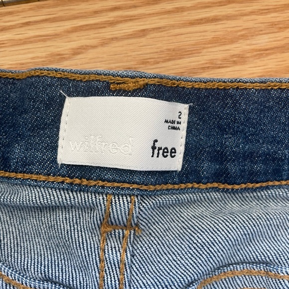 Wilfred Jean shorts - Picture 2 of 3